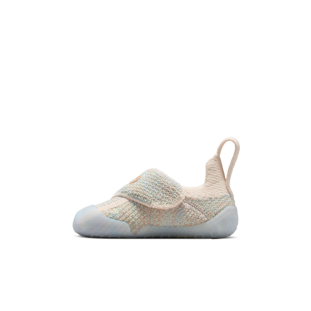 Girls' Nike Toddler Swoosh 1